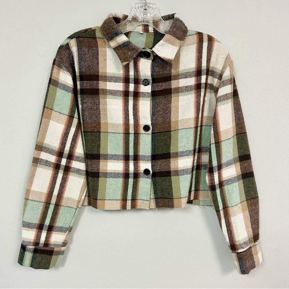 UNBRANDED 🐛 Cropped Flannel Shirt Jacket - Size M